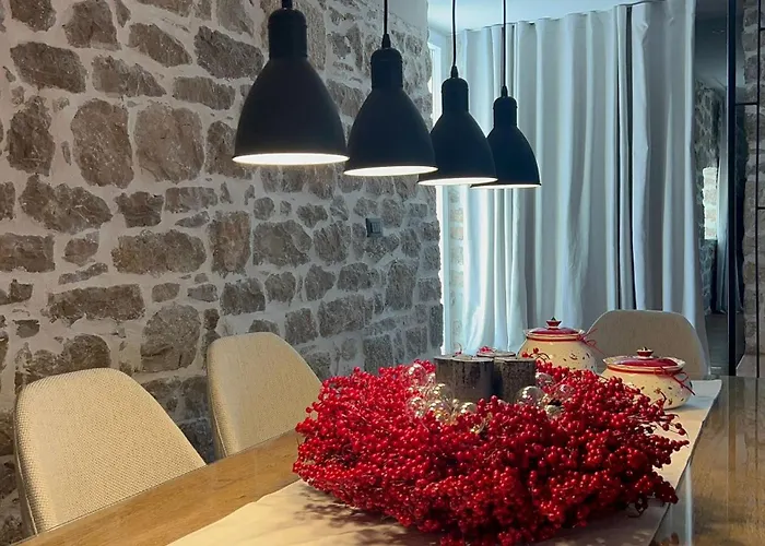 Bayne House Cista Provo